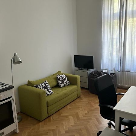 Noble Studio Apartments Zagreb Bagian luar foto