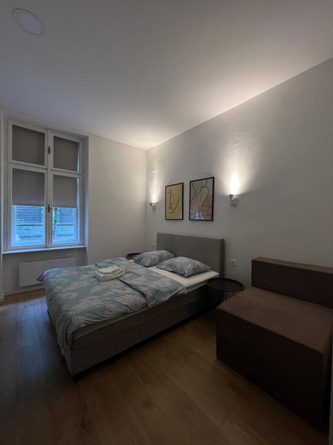 Noble Studio Apartments Zagreb Bagian luar foto